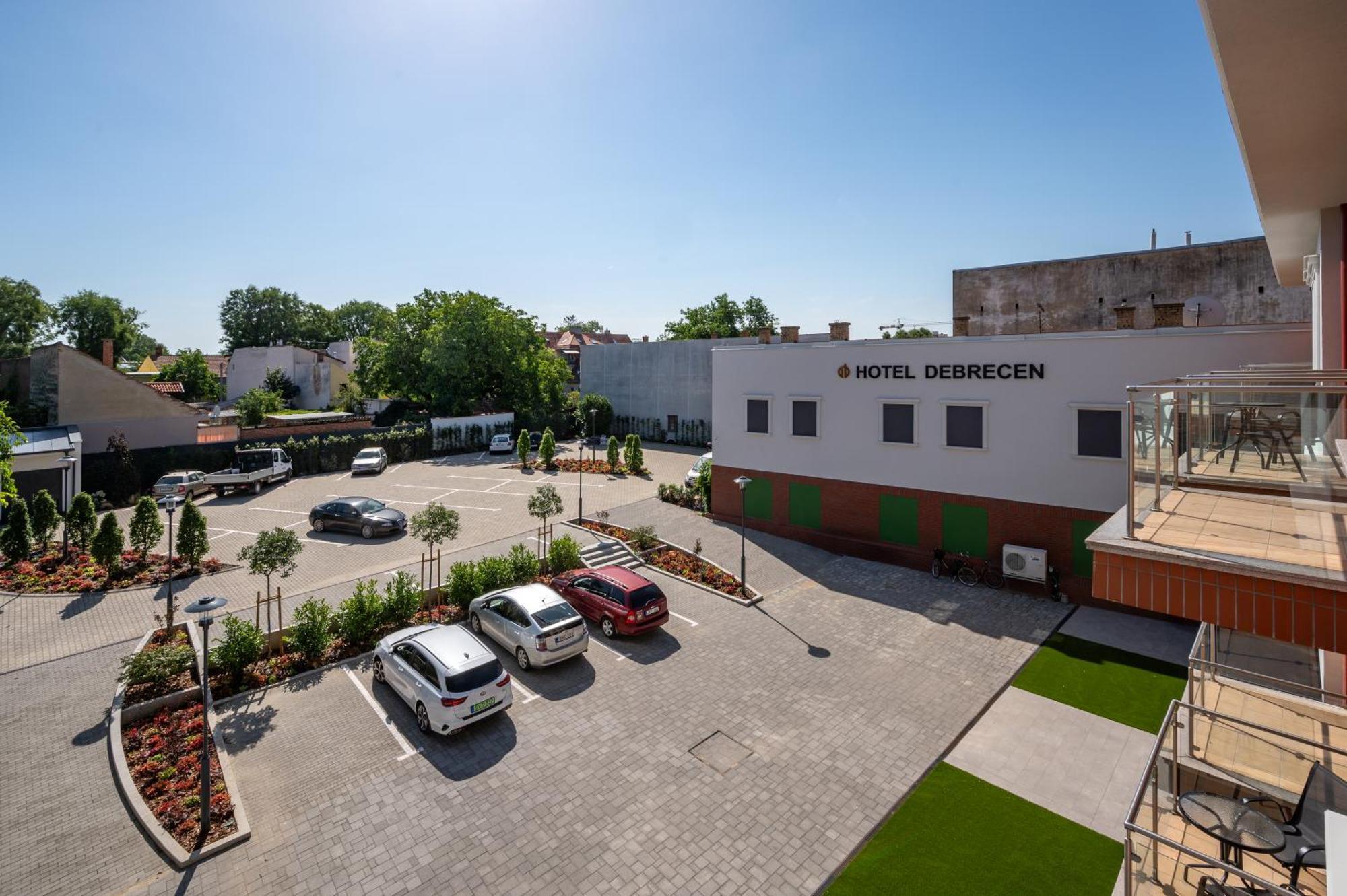 Hotel Debrecen Exterior photo